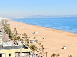 On the beach - Front line beach, unforgettable views (Platja de Gandia)