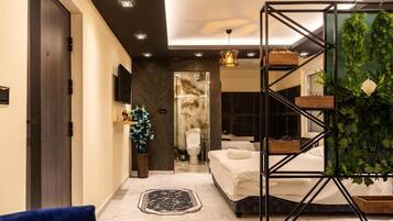 Superior Suite, Patio