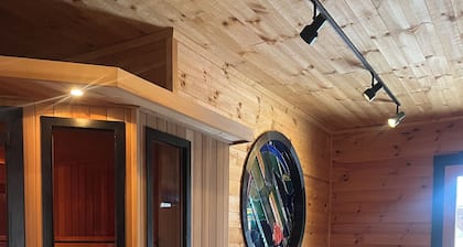 Downtown Bethel, Maine - Minutes to Sunday River, & Night Life