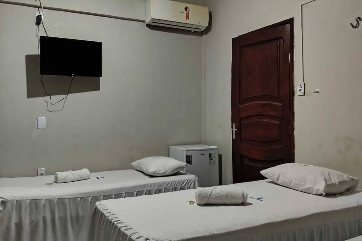 Standard Triple Room | Desk, laptop workspace, free WiFi