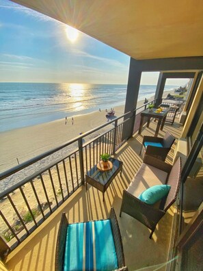 Unclassified image, 4 of 32, button - NEW Fantastic Ocean View Studio-Up to 6 Guests! (Daytona Beach Shores)