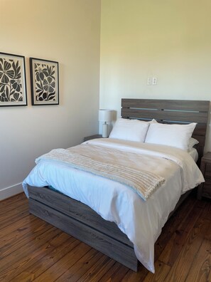 2 bedrooms, iron/ironing board, free WiFi, bed sheets - Louisville 2 Bedroom Condo (Louisville)
