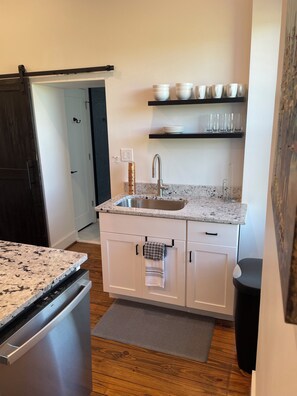 Interior - Louisville 2 Bedroom Condo (Louisville)