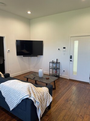 Smart TV - Louisville 2 Bedroom Condo (Louisville)