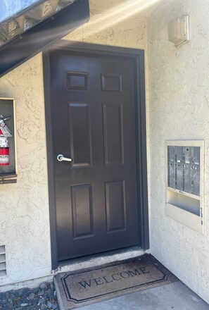 Exterior detail - Light Bright Condo (Duarte)