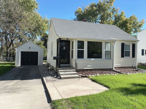 Light and bright 2 bedroom centrally located home