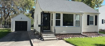 Light and bright 2 bedroom centrally located home