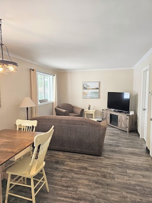 Uklassifisert bilde, 2 av 16, knapp