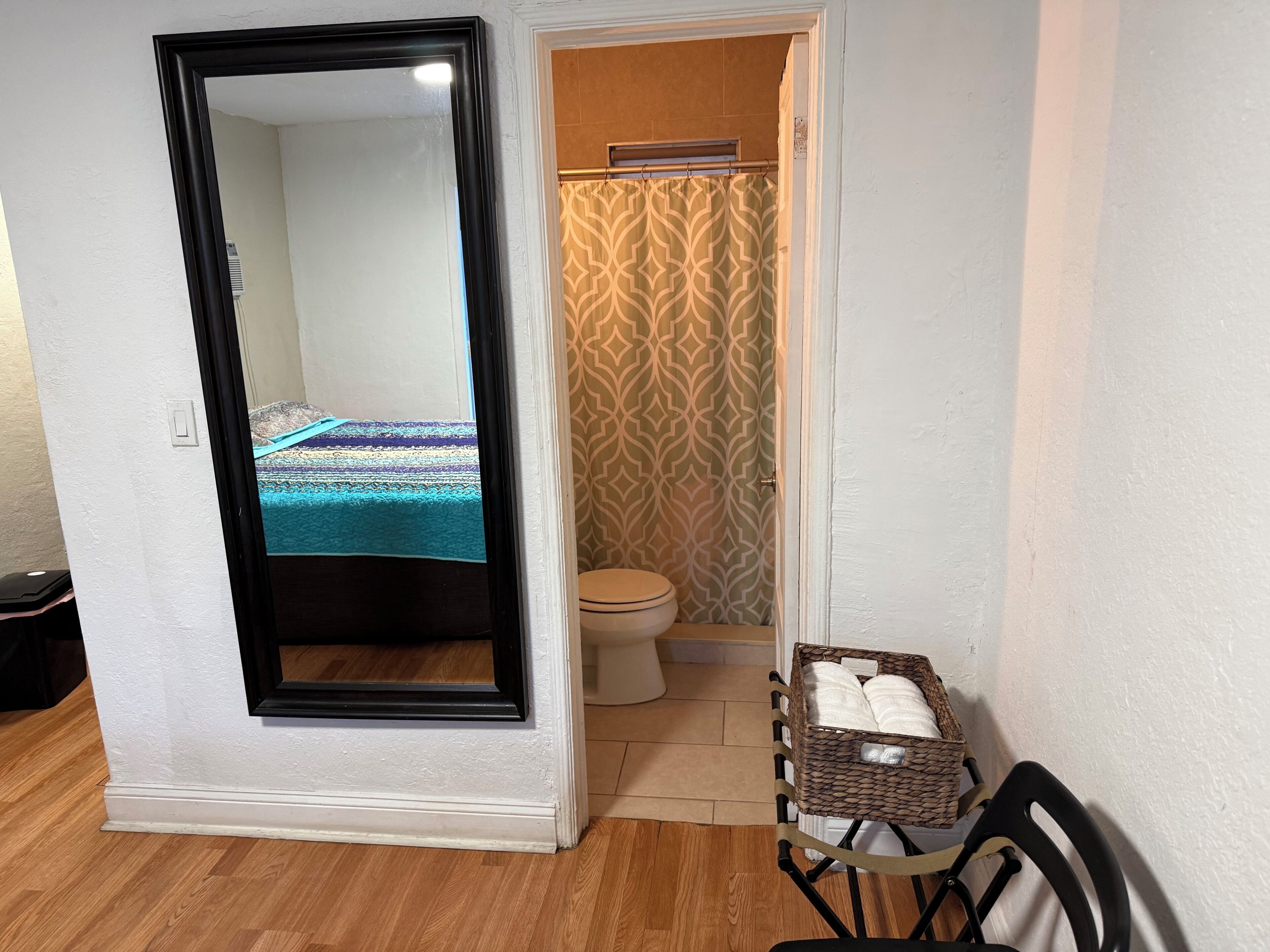 1 多间卧室、WiFi