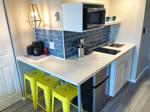 Fridge, microwave, stovetop, coffee/tea maker - NEW Amazing Ocean View Studio in Daytona Beach! (Daytona Beach)