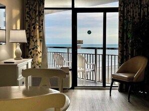 Interior - 1Br sleeps 4 Spacious beach getaway 746 (Myrtle Beach)
