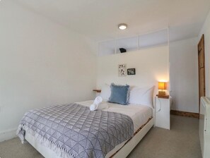 1 habitación, tabla de planchar con plancha, wifi gratis y ropa de cama 