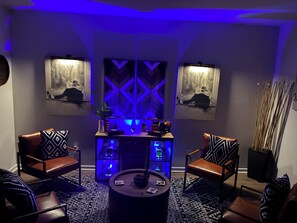 المنشأة من الداخل