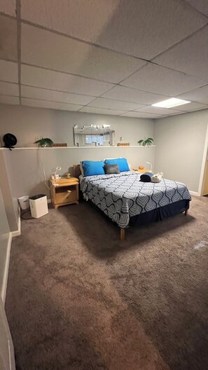 1 chambre, fer et planche à repasser, Wi-Fi, draps fournis