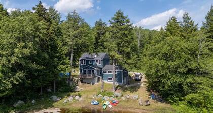 Waterfront Family Getaway with Sunroom & Stunning Views