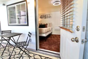 Interior - Coziness & convenience w/home gym! (Redwood City)