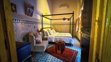 Deluxe Double Room | Individually decorated, individually furnished, desk, laptop workspace