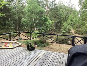 Property grounds - Holiday home in the forest close to water (Hadsund)