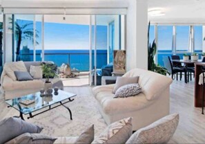TV, video games, offices - Oceanview Luxury-Level 36 Couple's Oasis (Surfers Paradise)