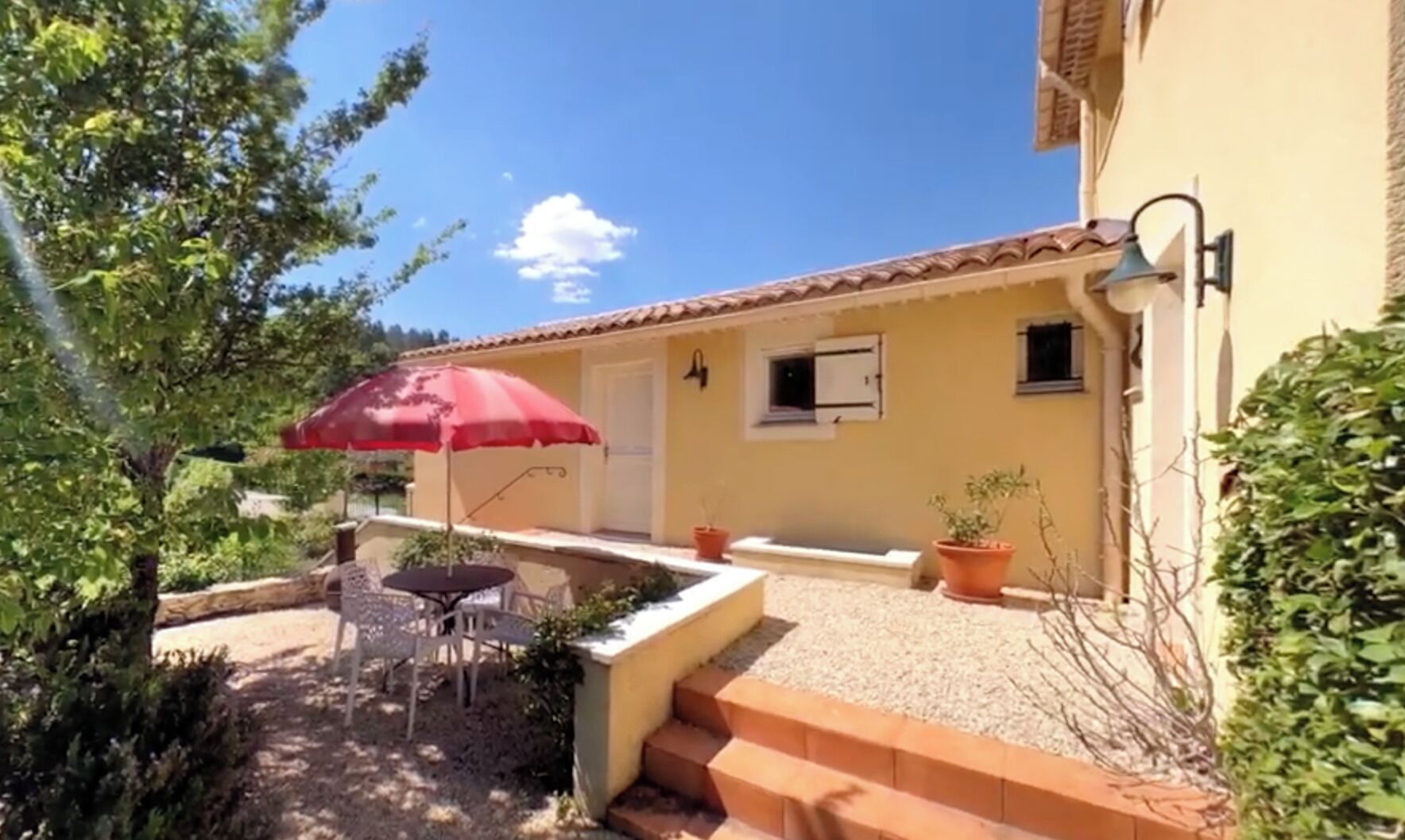 Luxury Apartment, Mountain View | Terrace/patio