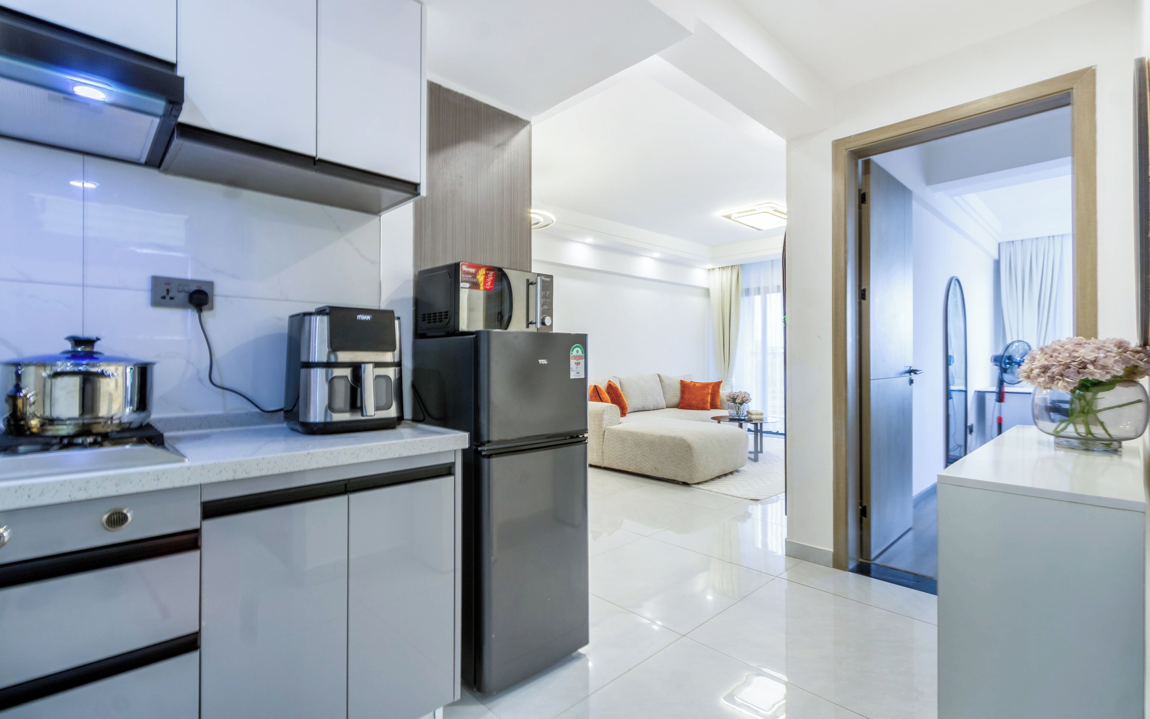 Deluxe Apartment, Balcony, City View | Private kitchen