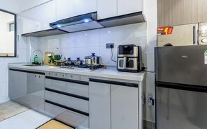 Deluxe Apartment, Balcony, City View | Private kitchen - Shangrila Residency  (Nairobi)