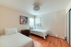 Unclassified image, 3 of 22, button - Spacious 2BR Near NYC, 20 Minutes to Manhattan. (West New York)