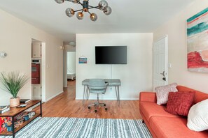 Unclassified image, 4 of 22, button - Spacious 2BR Near NYC, 20 Minutes to Manhattan. (West New York)