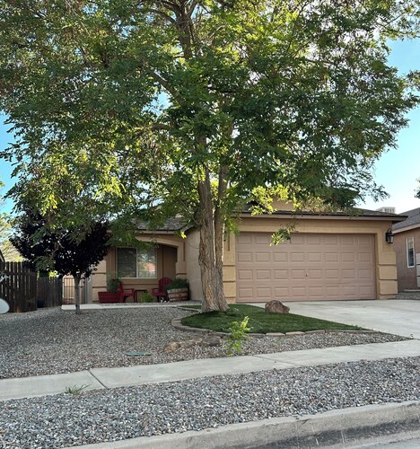 Lovely 3-bedroom home in the Land of Enchantment