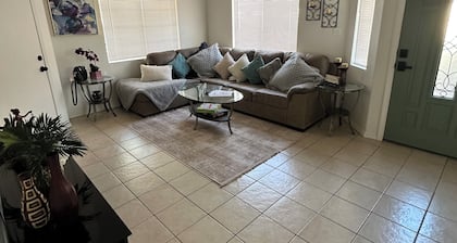 Lovely 3-bedroom home in the Land of Enchantment