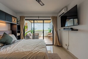 1 slaapkamer, een strijkplank/strijkijzer, gratis wifi, beddengoed