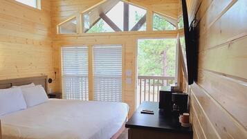 Premium Cabin, Mountain View | Premium bedding, memory foam beds, free WiFi, bed sheets