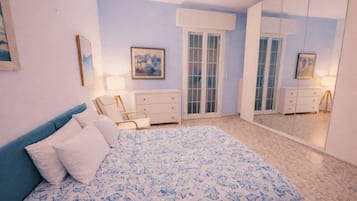 1 camera, Wi-Fi, lenzuola