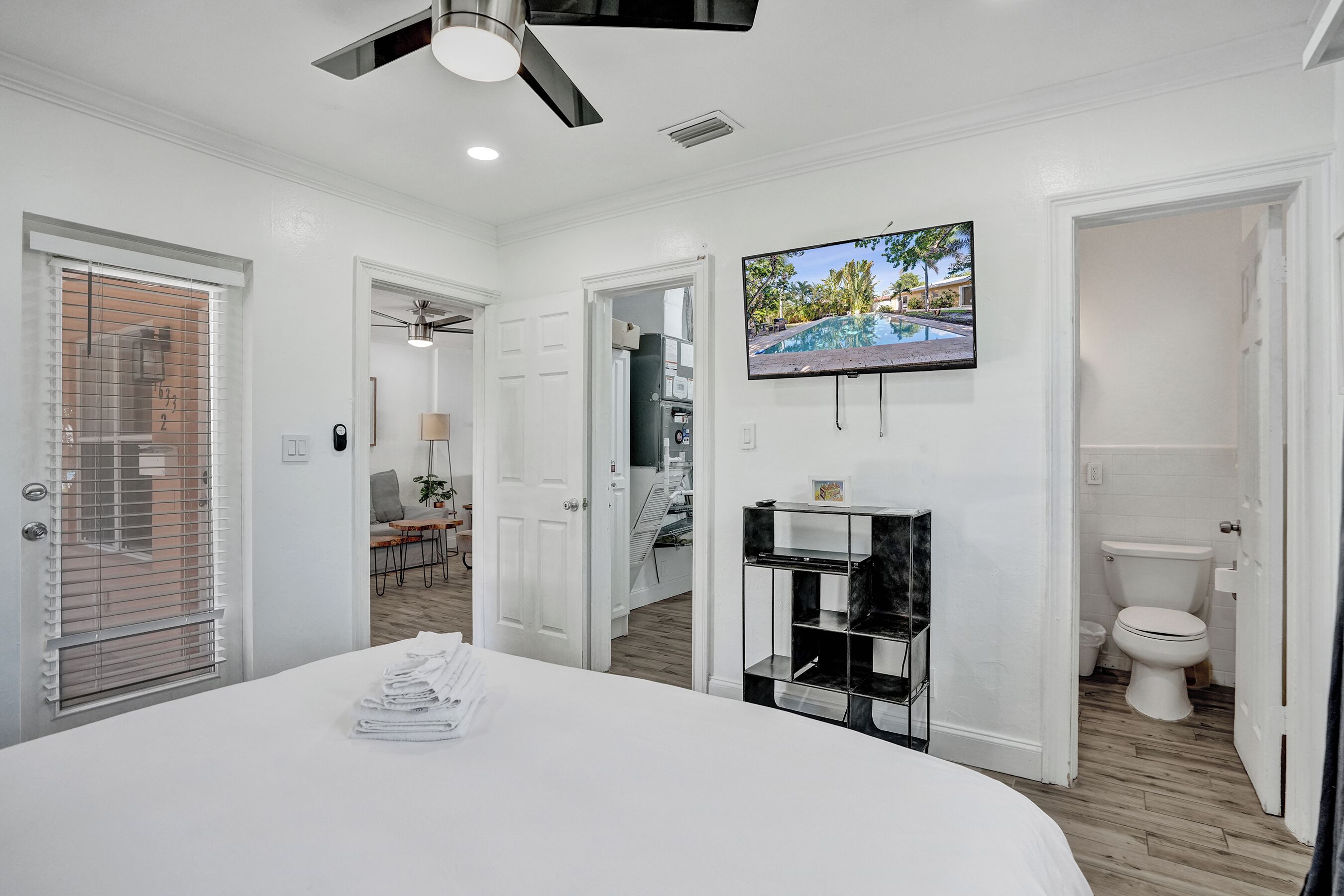 2 makuuhuonetta, silitysrauta/-lauta, Wi-Fi, vuodevaatteet