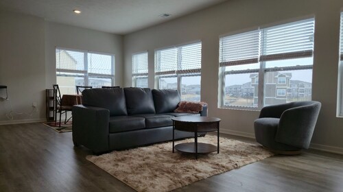 Relax & Recharge, 3BR 2.5BA Condo in Elkhorn