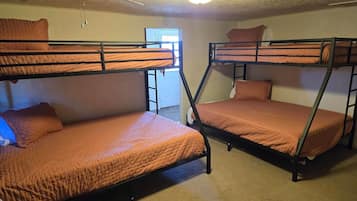 3 bedrooms, WiFi, bed sheets