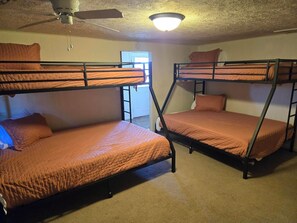 3 bedrooms, WiFi, bed sheets
