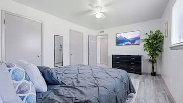 Iron/ironing board, free WiFi