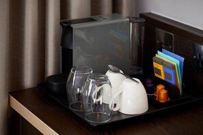 Unclassified image, 5 of 50, button