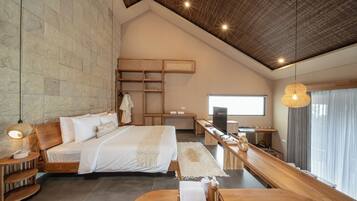 Deluxe Room, Ocean View, Mezzanine | Free WiFi