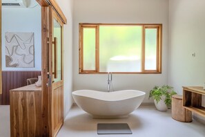 Villa, 3 chambres, piscine privée, vue océan | Salle de bain