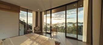 Diamond Hill Komodo