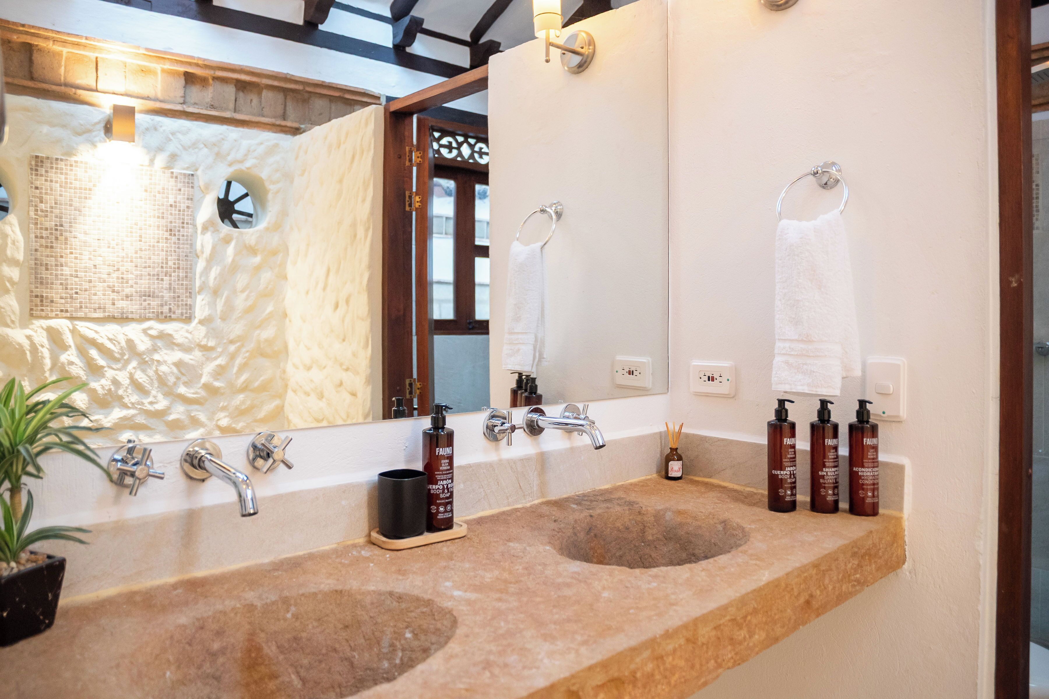 Suite, Pool View | Bathroom | Shower, free toiletries, hair dryer, towels