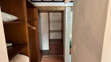 Deluxe Suite, Pool View