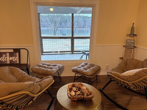 Interior - Water’s Edge, a peaceful retreat on the Cumberland River, close to Nashville (Charlotte)