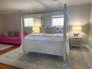 4 bedrooms, iron/ironing board, WiFi, bed sheets - Pink Paradise aka The Purple House (Daufuskie Island)