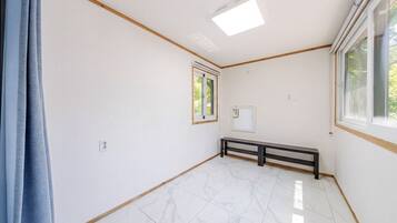 Quarto básico, 2 quartos (RUBA 3) | 1 quarto, Wi-Fi de cortesia