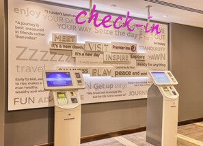 Interior - Premier Inn London Docklands (London)