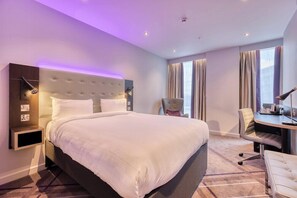 Unclassified image, 4 of 47, button - Premier Inn London Docklands (London)