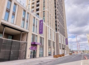 Exterior - Premier Inn London Docklands (London)